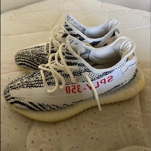 yeezy 350 zebras
